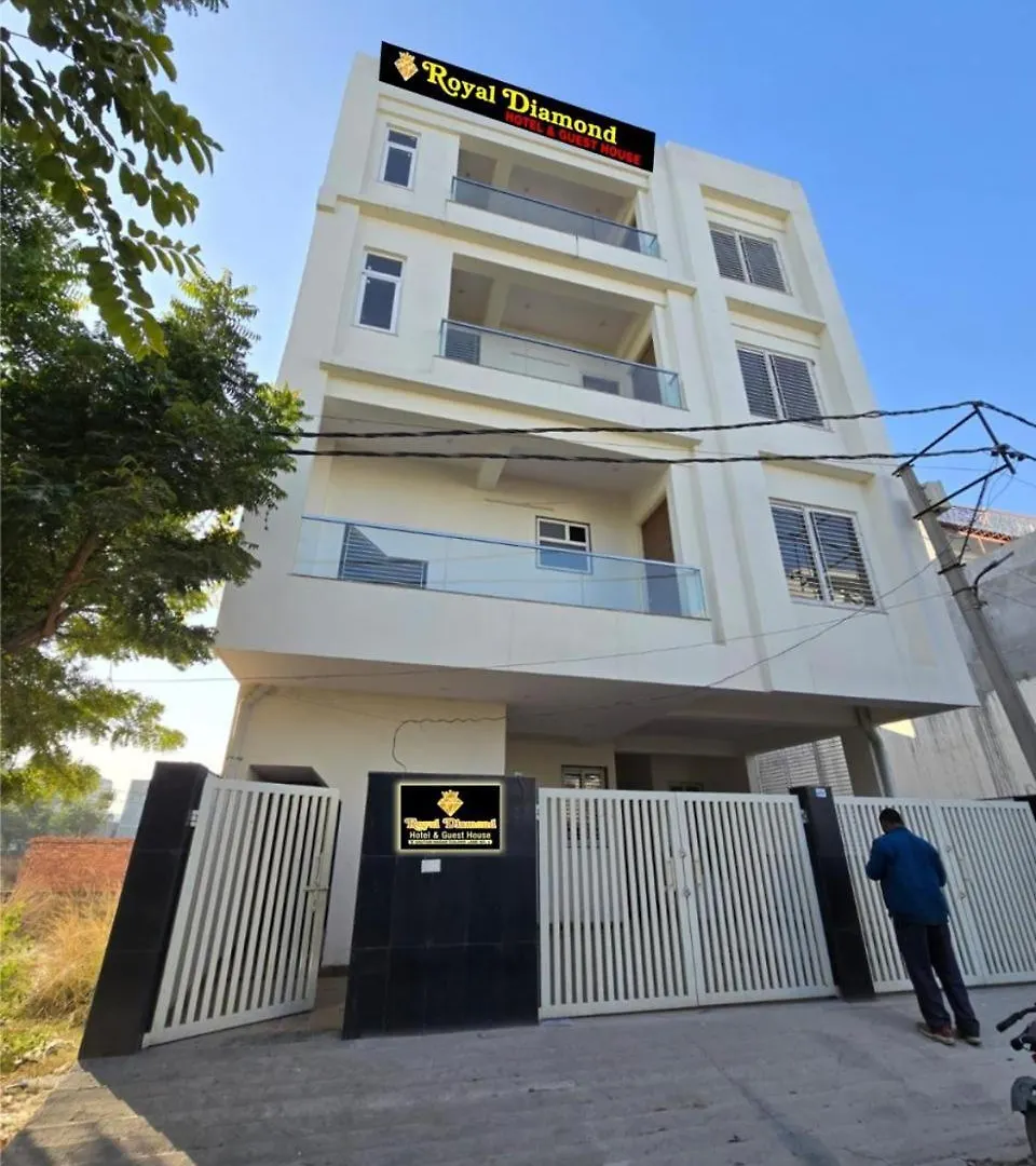 Royal Diamond Hotel & Guest House 바라나시